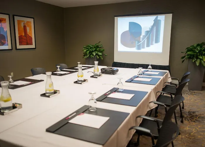 Hotel Crowne Plaza Msp Airport - Mall Of America By Ihg 4*