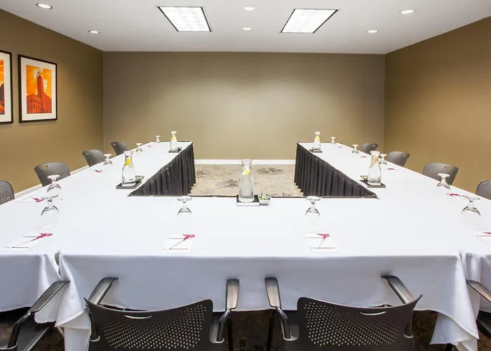 Hotel Crowne Plaza Msp Airport - Mall Of America By Ihg 4*